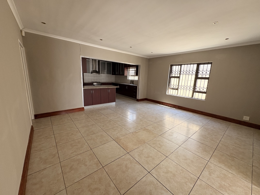 To Let 4 Bedroom Property for Rent in Kirstenhof Western Cape
